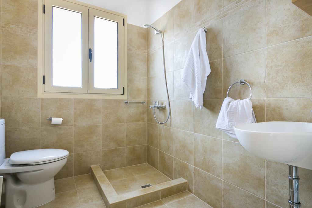 Unique Villa Ratzakli Ratzaklion Phòng bức ảnh